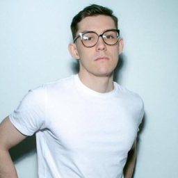 Аватар Telegram-канала 👨🏻‍💻/ Марат Юсупов — статистика и реклама